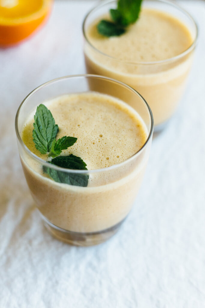 Almond orange smoothie. A great dairy-free, breakfast smoothie.