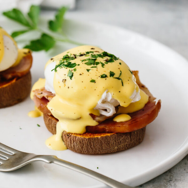 healthy eggs benedict on a plate.