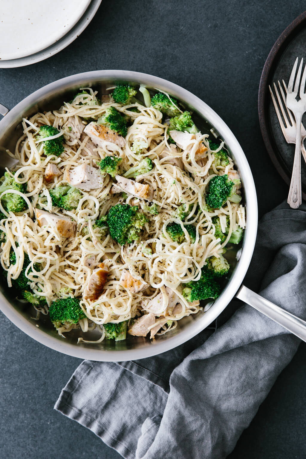 (gluten-free, dairy-free, paleo) This parsnip noodle chicken alfredo is 100% gluten-free and dairy-free. It's a healthier take on the classic chicken alfredo that's absolutely delicious.