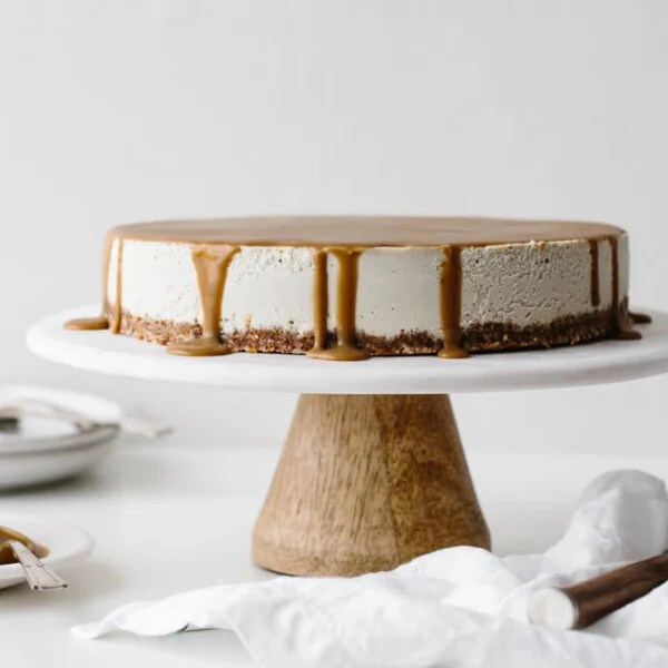 This gluten-free Vegan Caramel Cheesecake recipe is drizzled with the most amazing salted caramel sauce. The vegan cheesecake is simply made from cashews that have soaked overnight and it's super creamy and decadent.